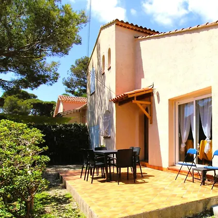 Hyegrasse Pour 6 Personnes A 100 Metres De La Situe Sur Le Port D'hyeres Villa *